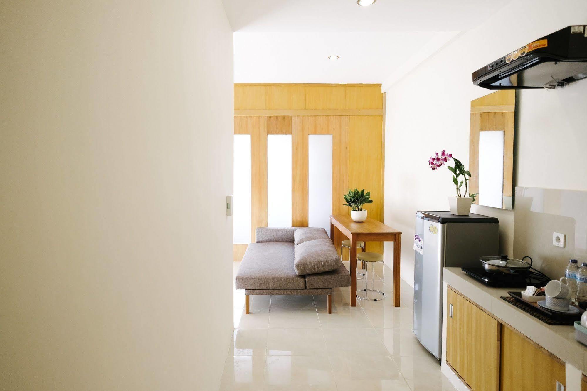 Bali True Living Aparthotel Денпасар Екстериор снимка