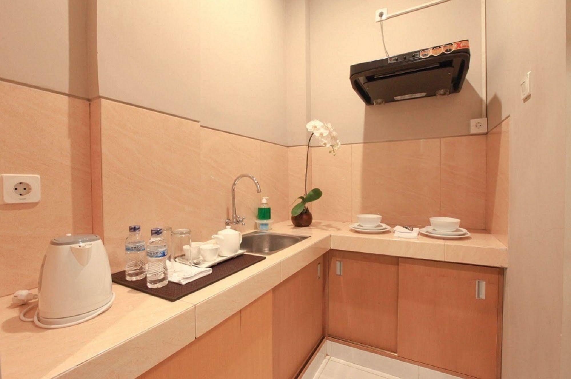Bali True Living Aparthotel Денпасар Екстериор снимка